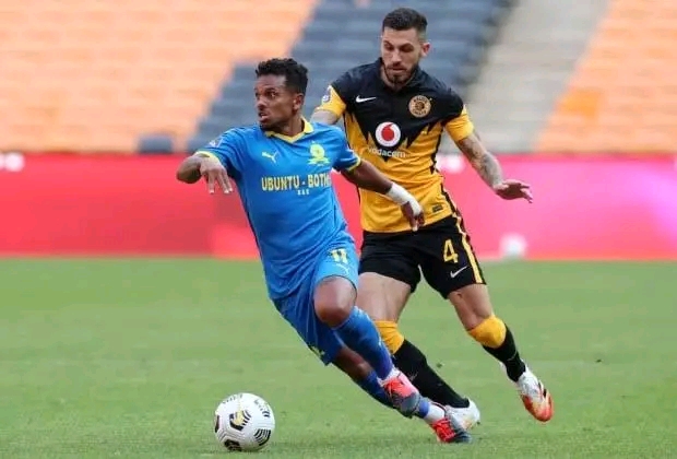 Kaizer Chiefs Team Manager Bobby Motaung has responded to fans urging the club to go after Mamelodi Sundowns striker Kermit Erasmus.