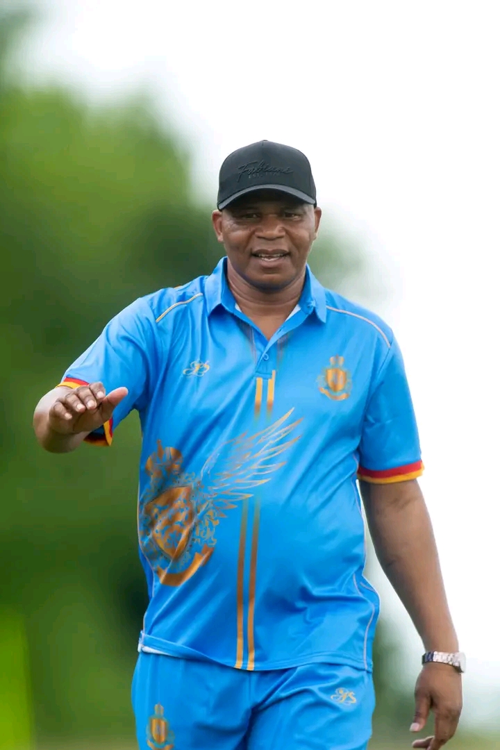 Former Maritzburg United and Bloemfontein Celtic head coach John Maduka has returned to Royal AM.