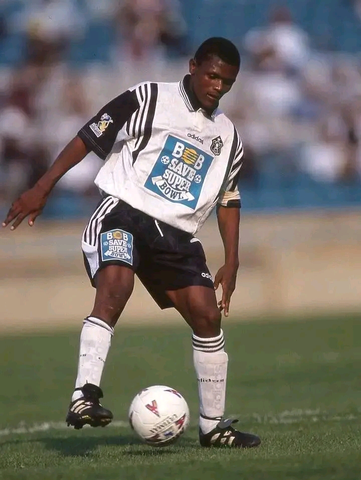 Orlando Pirates and Bafana Bafana legend John Moeti has sadly passed away.