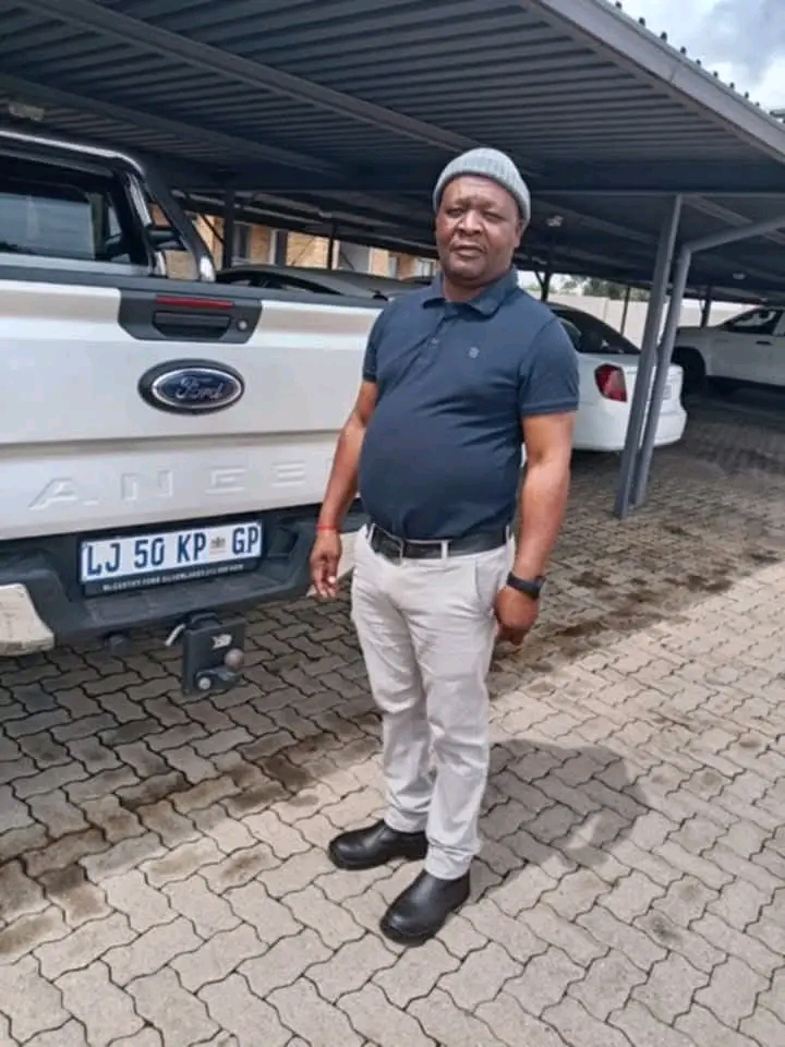 Aaron Makola