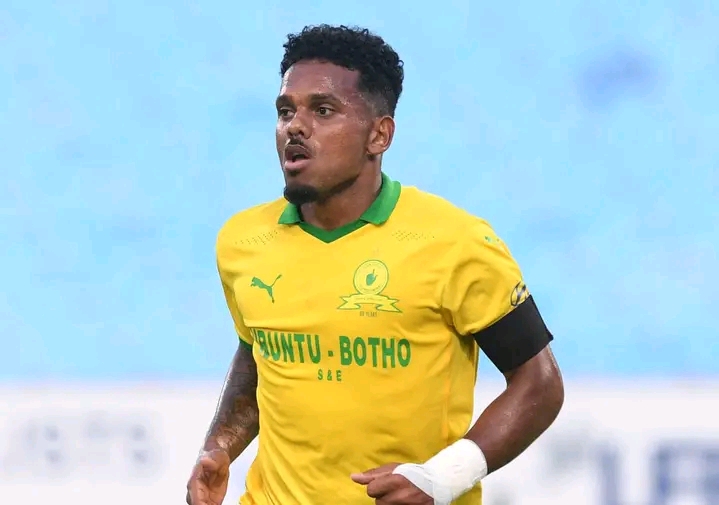 Kermit Erasmus has sent a farewell message to Mamelodi Sundowns after returning to his former club Orlando Pirates on a transfer deadline day.