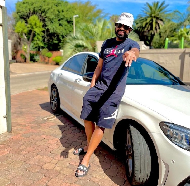 Itumeleng Khune with his car