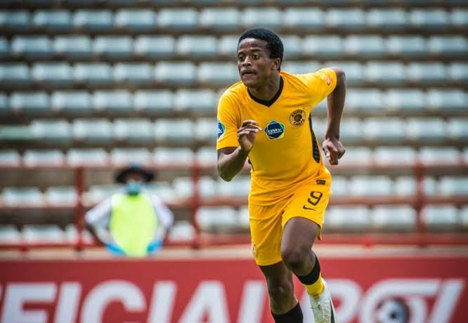 Kaizer Chiefs’ senior technical team are said to be monitoring the progress of promising young striker Wandile Duba, who has been dubbed as their next top goal-poacher, following his first season with the club’s reserve team in the DStv Diski Challenge last season.